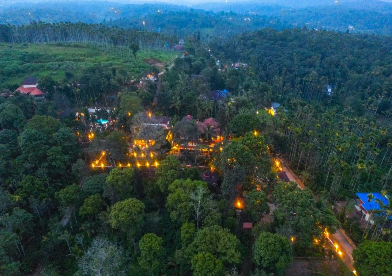 Ushasree Wayanad Heritage Premium Pool Resort By Voye Homes Ambalavayal ภายนอก รูปภาพ