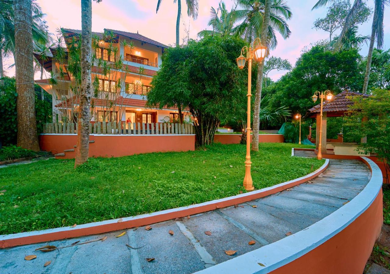 Ushasree Wayanad Heritage Premium Pool Resort By Voye Homes Ambalavayal ภายนอก รูปภาพ