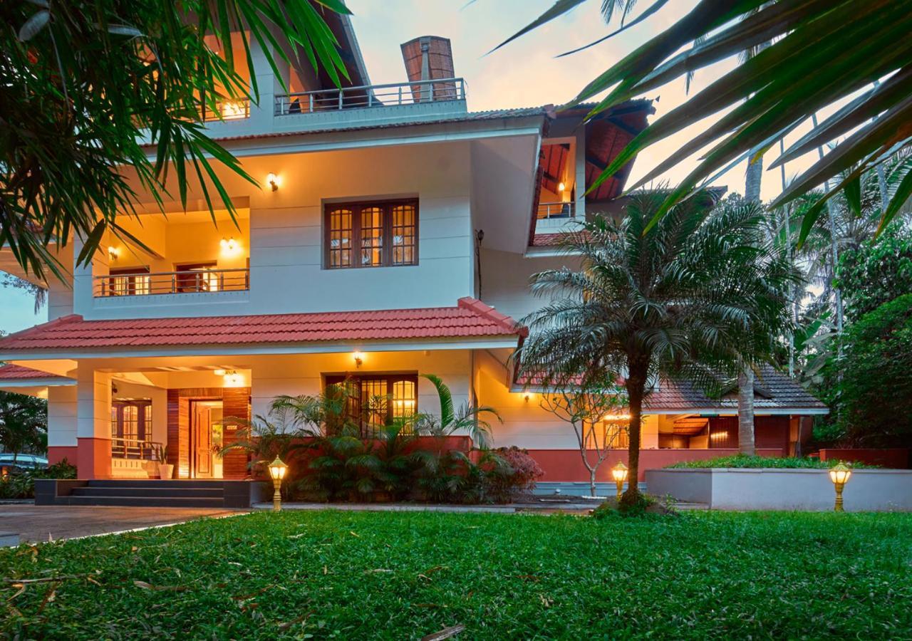 Ushasree Wayanad Heritage Premium Pool Resort By Voye Homes Ambalavayal ภายนอก รูปภาพ