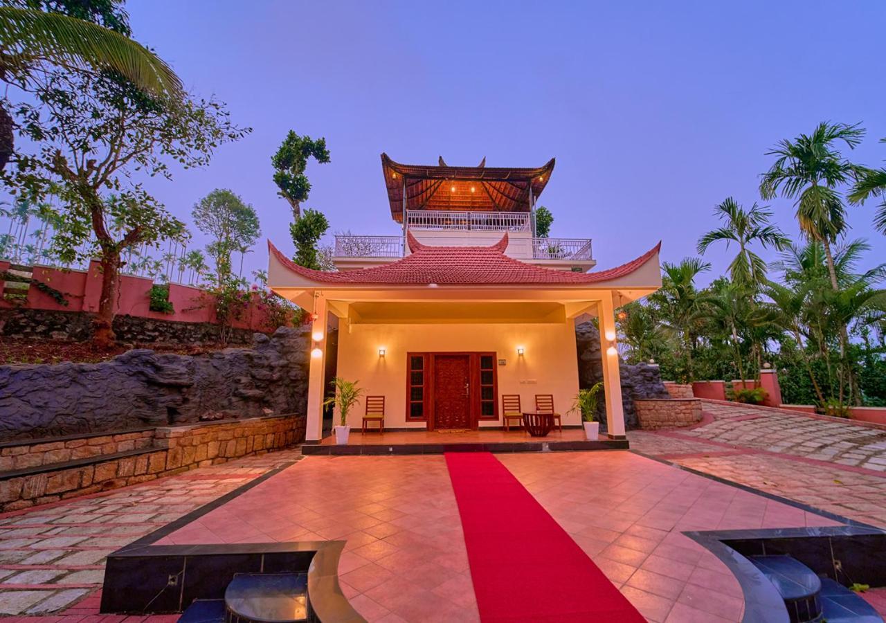 Ushasree Wayanad Heritage Premium Pool Resort By Voye Homes Ambalavayal ภายนอก รูปภาพ